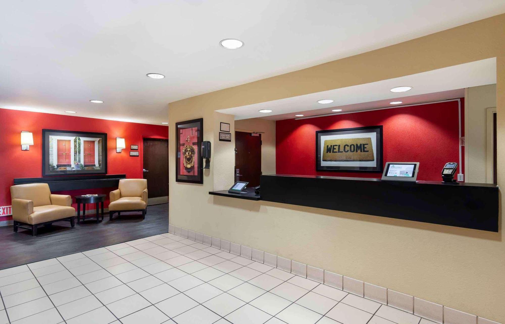 Suburban Studios Columbus Bradley Park Exteriér fotografie